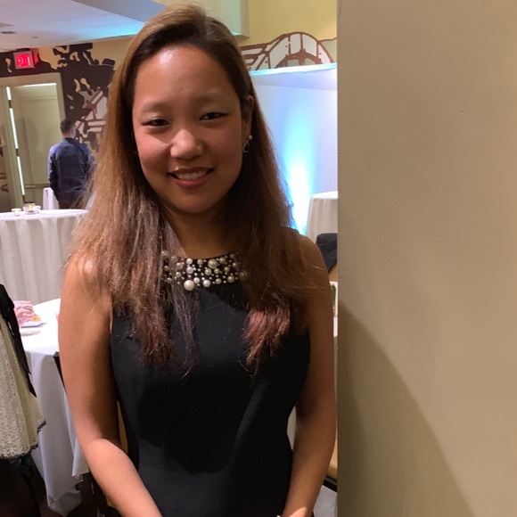 πΈ Welcome to my Boutique πΈ - Picture 9 of 16